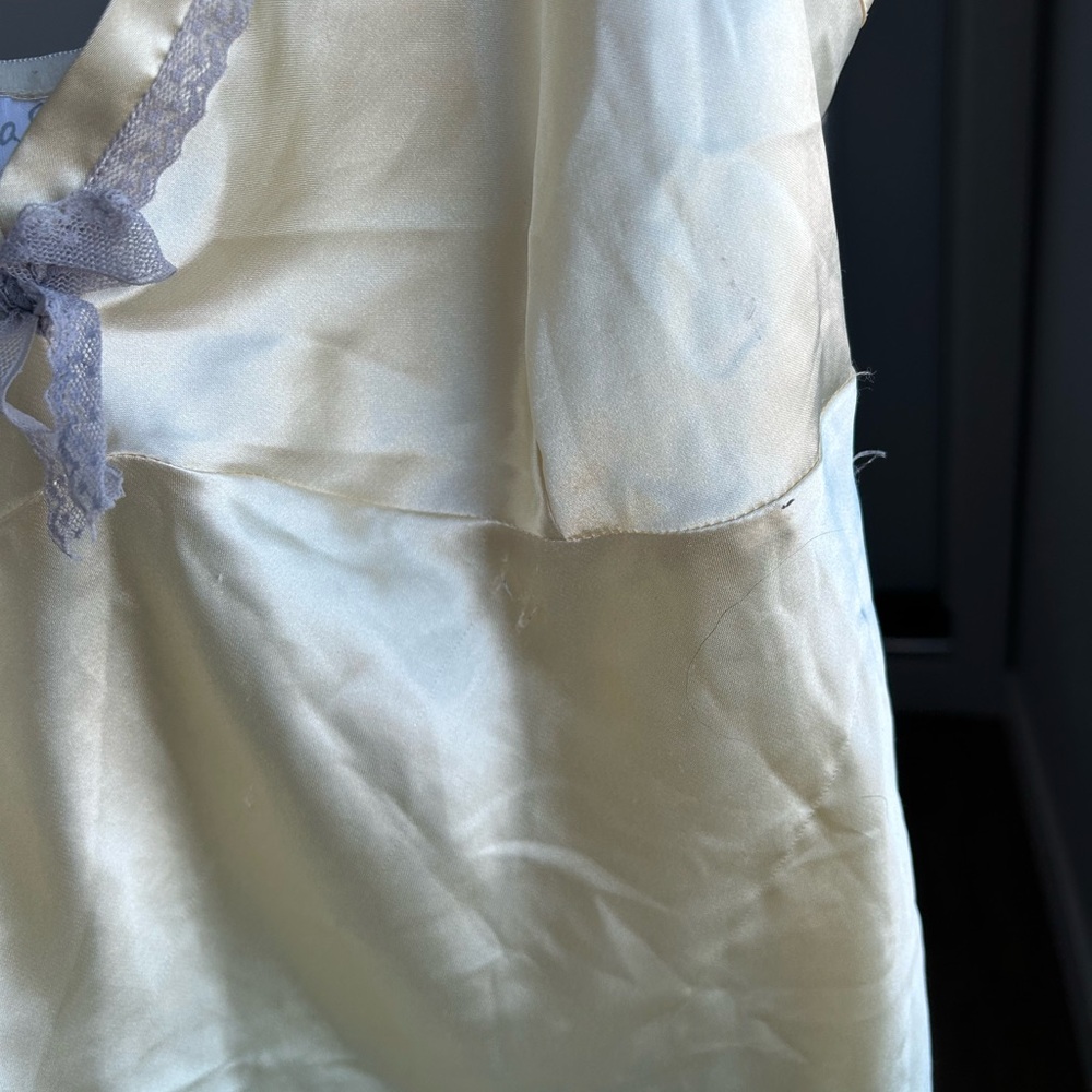 La SENZA Buttery Yellow Satin Camisole Top - Picture 6 of 10